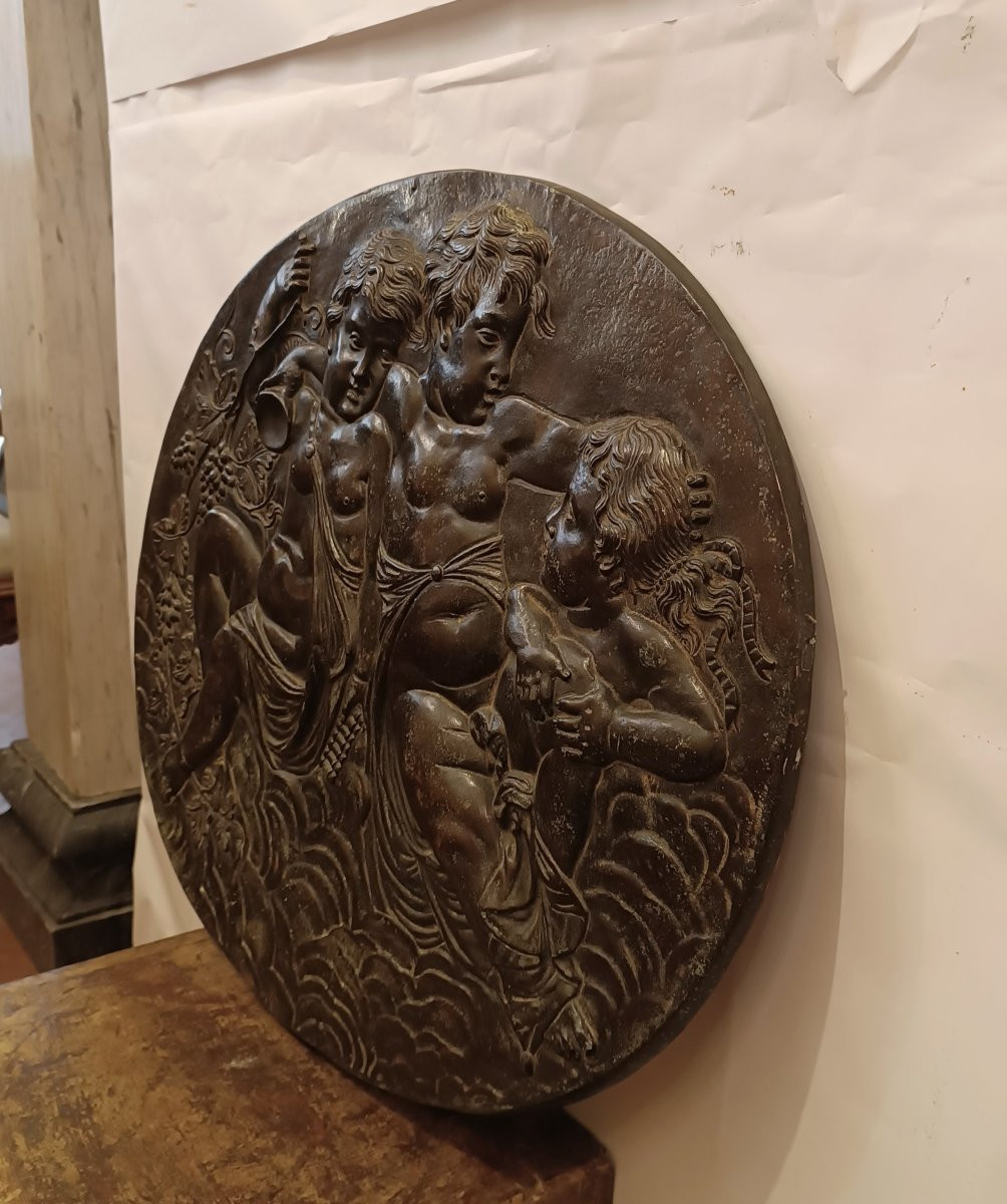 PLAQUE DÉCORATIVE EN BRONZE AVEC CUPIDONS SECONDE MOITIÉ DU 19ème SIÈCLE-photo-2