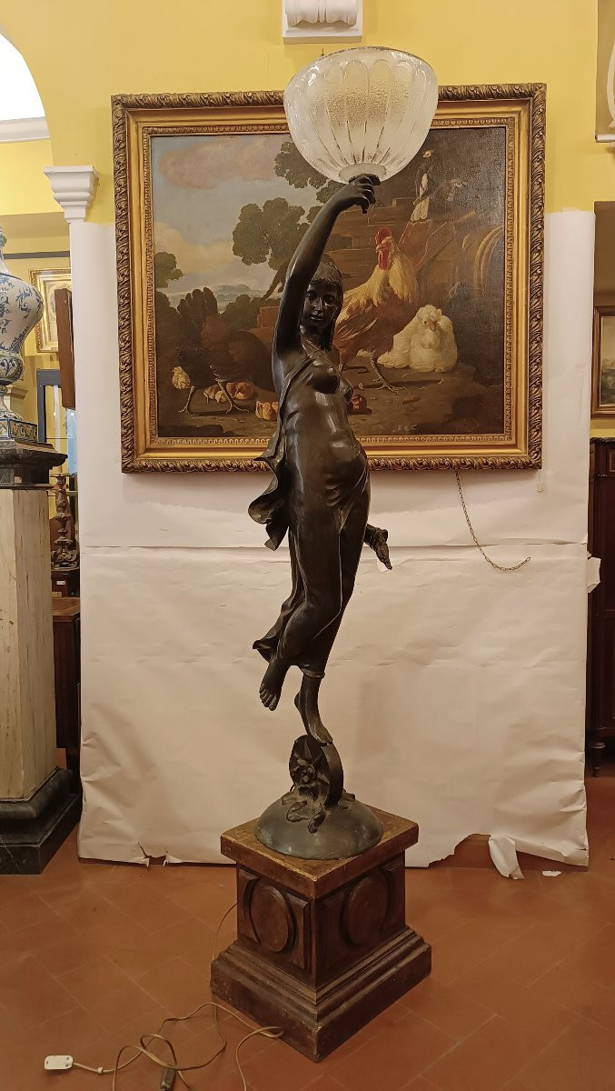 Second Half Of The 19th Century Lamp With Bronze Sculpture Of The Goddess Of Fortune-photo-7