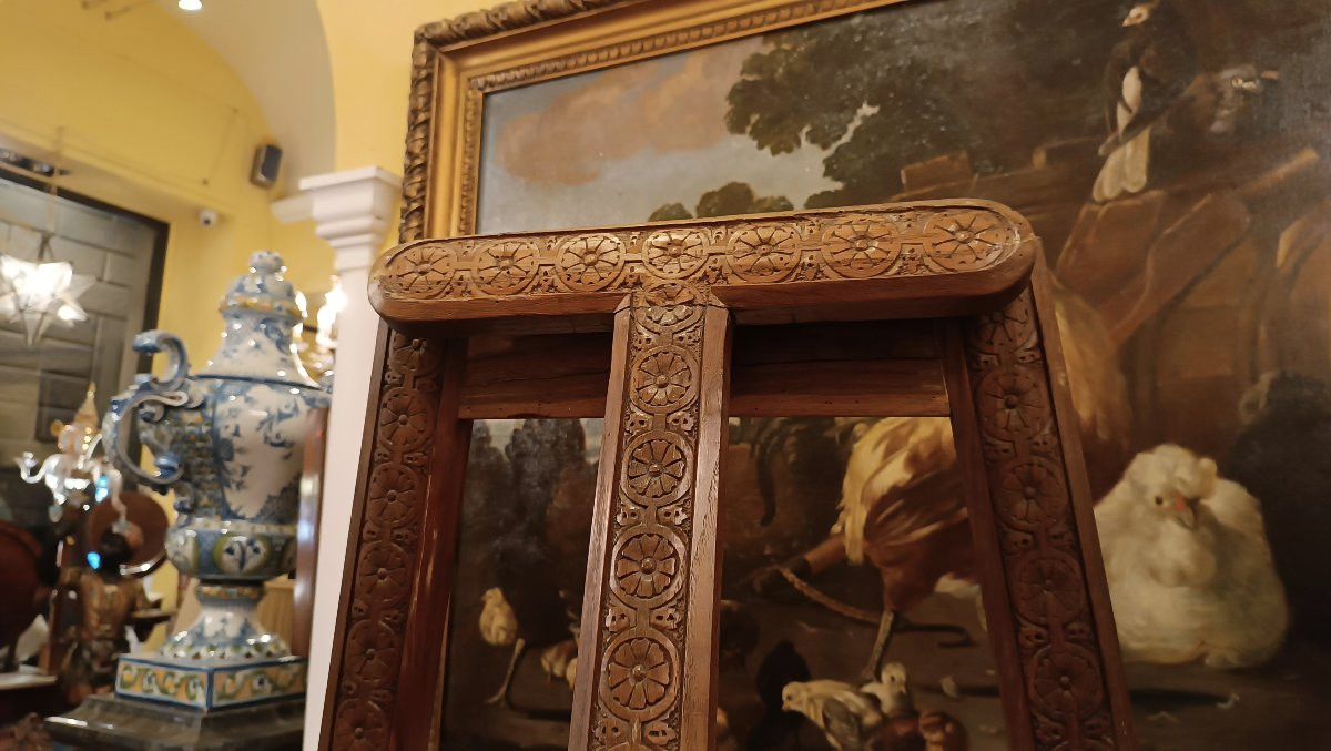 Late 19th Century Walnut Display Easel-photo-2