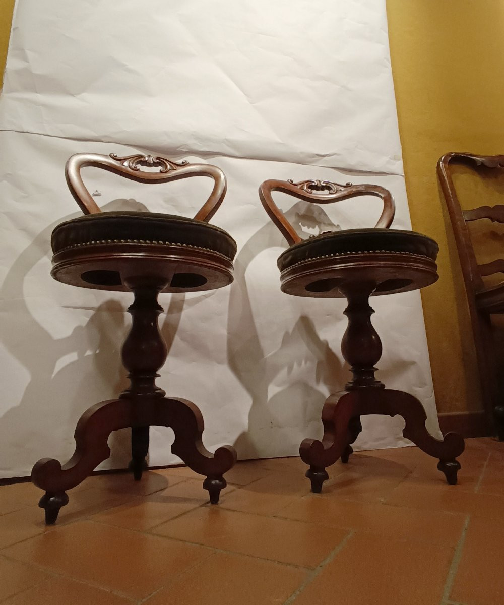 Second Half Of The 19th Century Pair Of Music Stools-photo-1