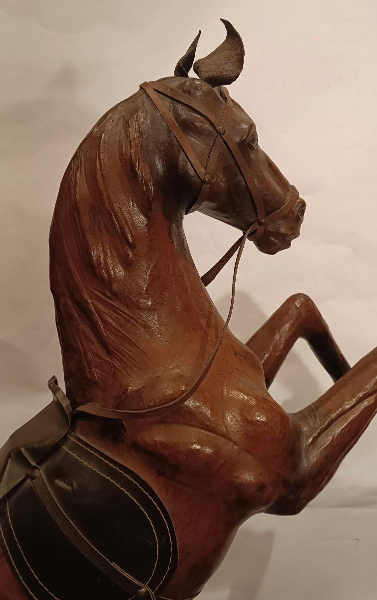 CHEVAL CABANT EN CUIR FIN DU 19ème SIÈCLE-photo-4