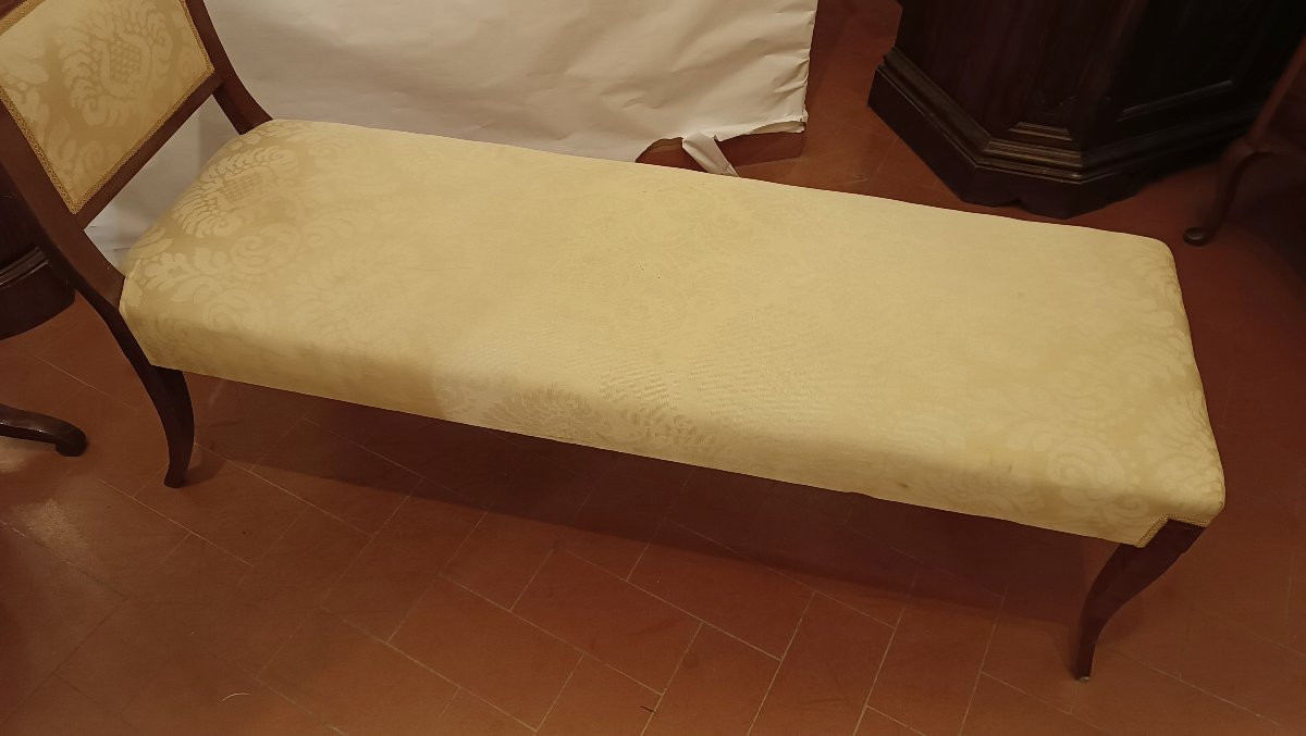 Mid-19th Century Charles X Walnut Dormeuse-photo-2