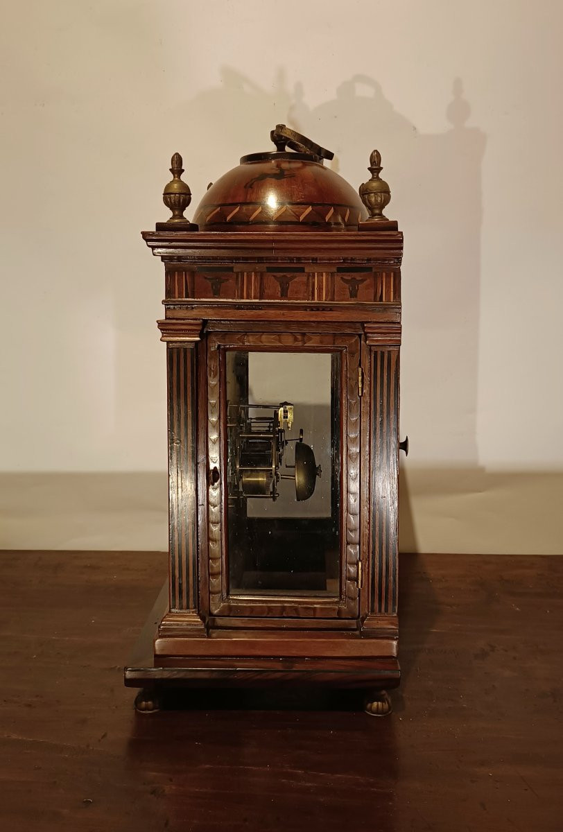 HORLOGE AVEC BOÎTIER EN BOIS MARQUETÉ FIN DU 17ème SIÈCLE-photo-3