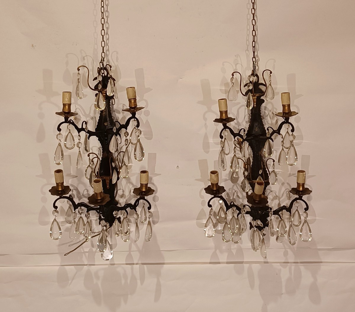 PAIRE D'APPLIQUES EN BRONZE ET CRISTAL DÉBUT DU 20ème SIÈCLE