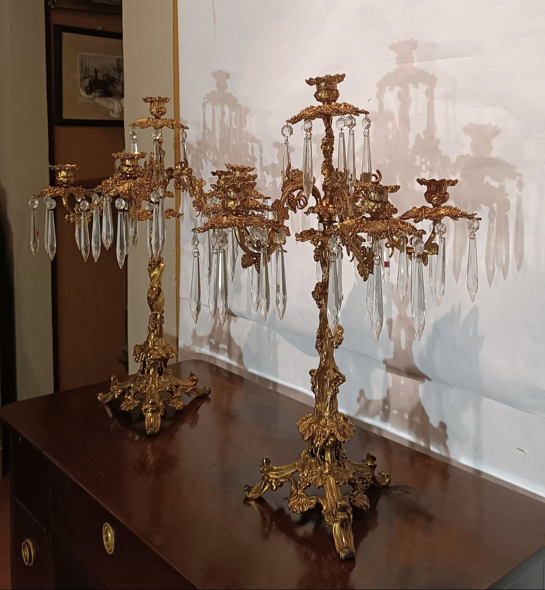 PAIRE DE CANDÉLABRES EN BRONZE DORÉ ET CRISTAL PREMIÈRE MOITIÉ DU 19ème SIÈCLE-photo-5