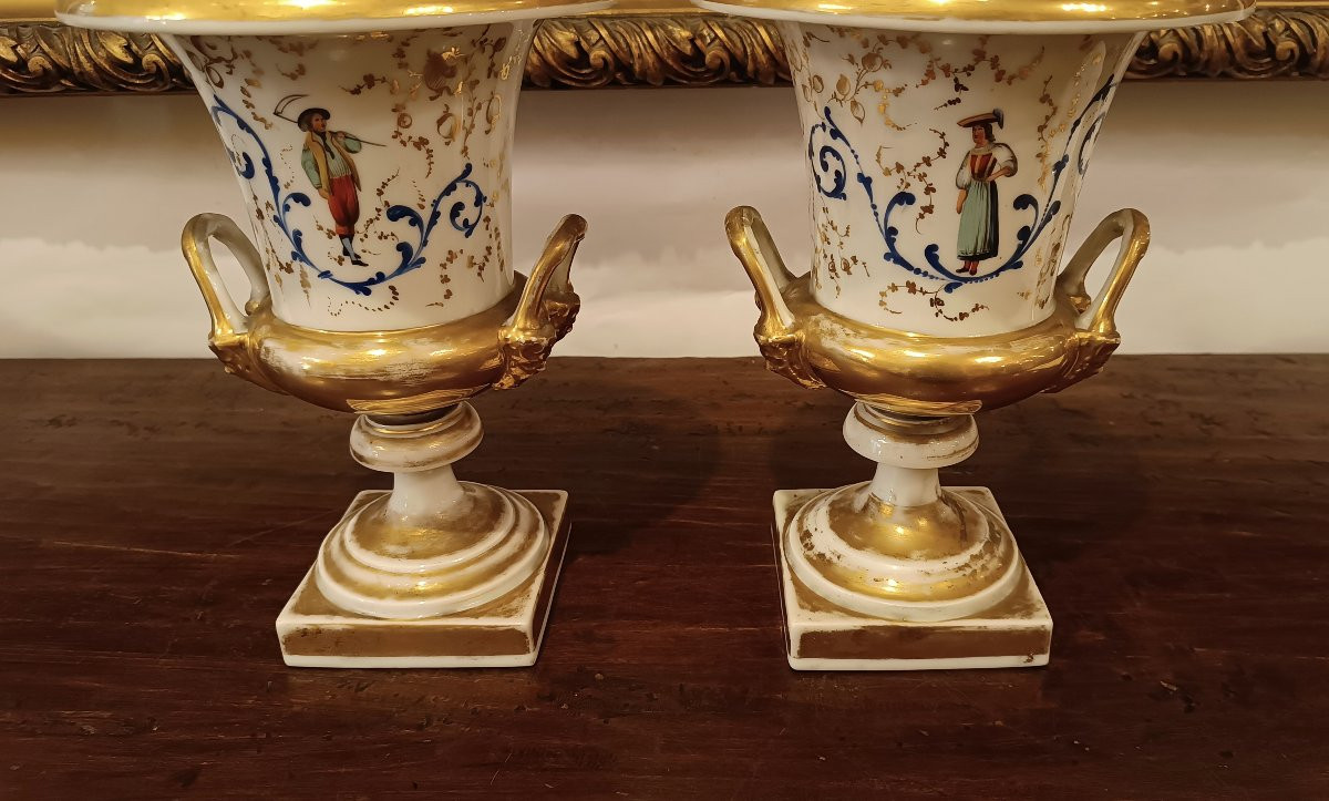 PAIRE DE VASES EN PORCELAINE EMPIRE DÉBUT DU 19ème SIÈCLE-photo-2