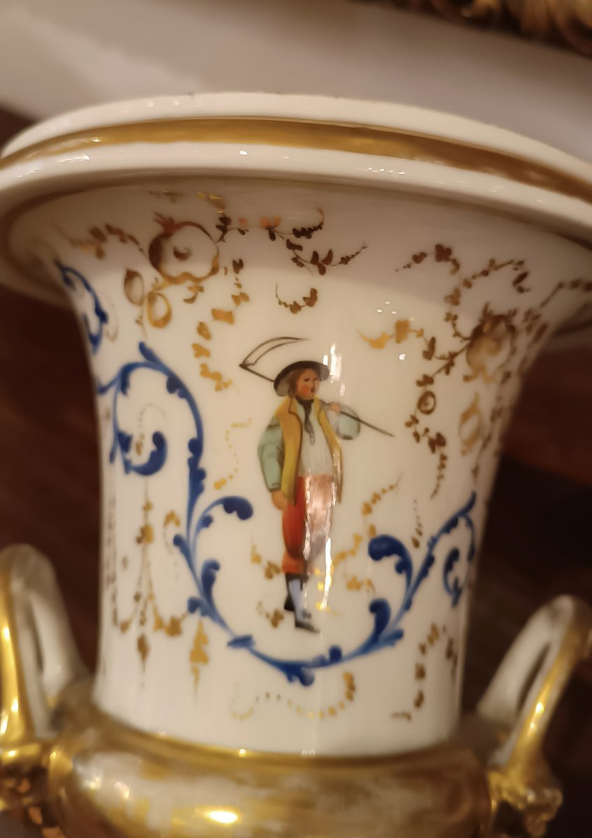 PAIRE DE VASES EN PORCELAINE EMPIRE DÉBUT DU 19ème SIÈCLE-photo-4