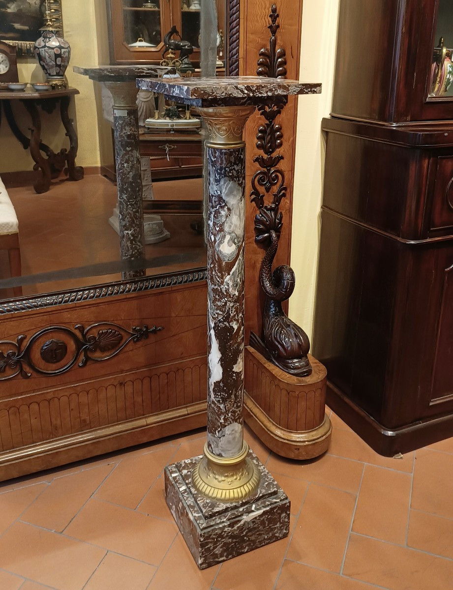 COLONNE EN MARBRE ROUGE MILIEU DU 19ème SIÈCLE