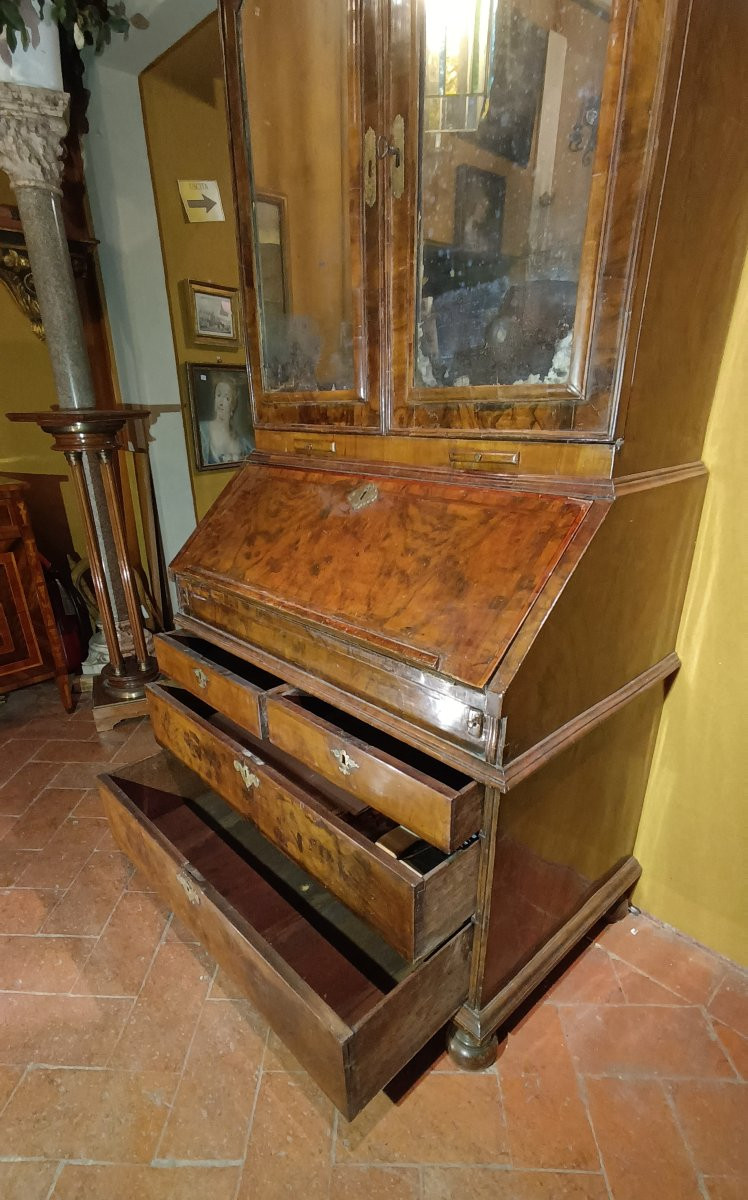 TRUMEAU EN NOYER DE STYLE QUEEN ANNE DÉBUT DU 18ème SIÈCLE-photo-5