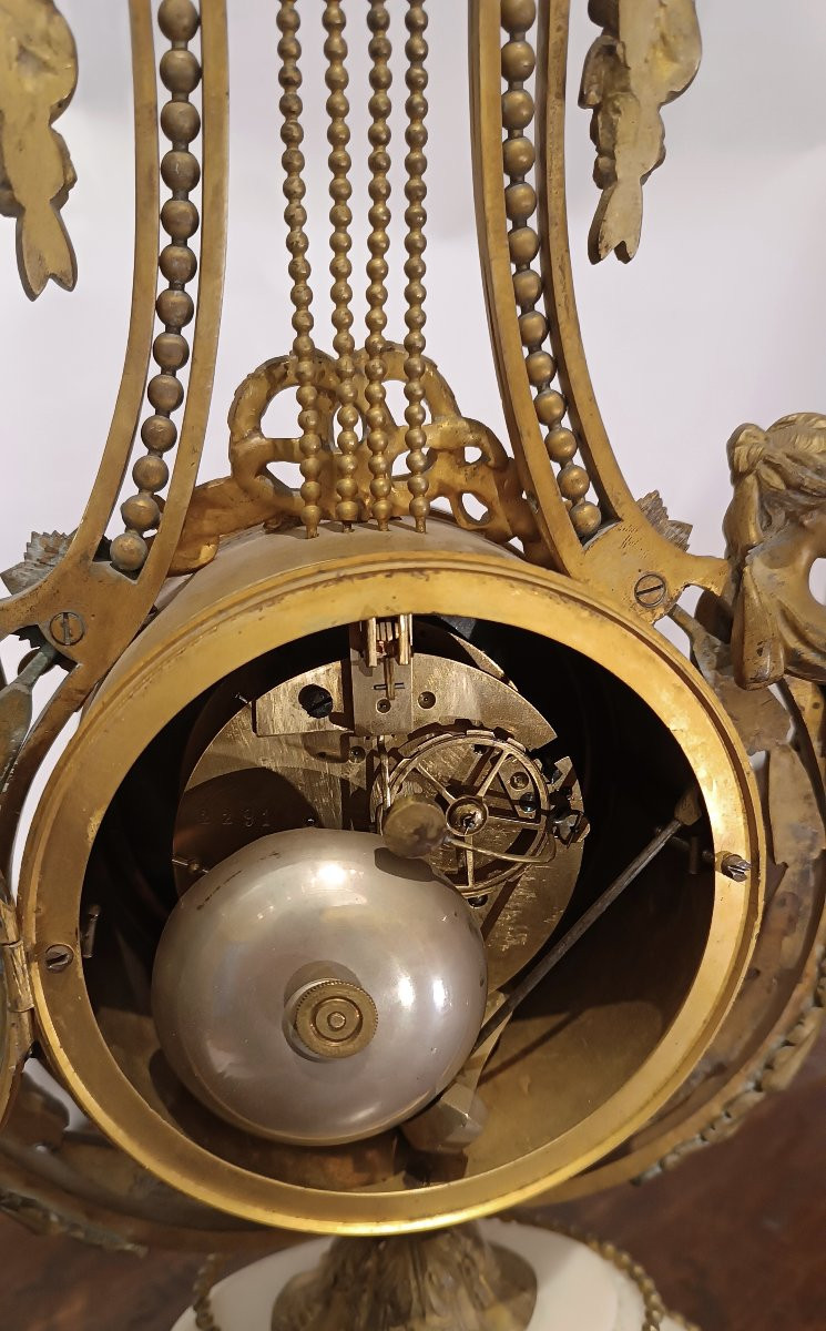 Mid-19th Century White Marble And Rhinestone Lyre Clock-photo-4