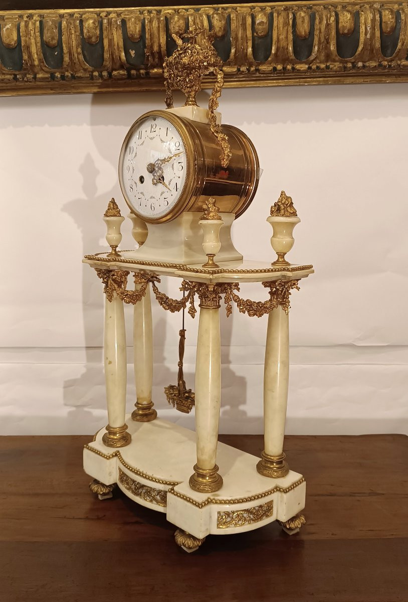 Mid-19th Century Napoleon III Marble And Gilt-bronze Clock-photo-3