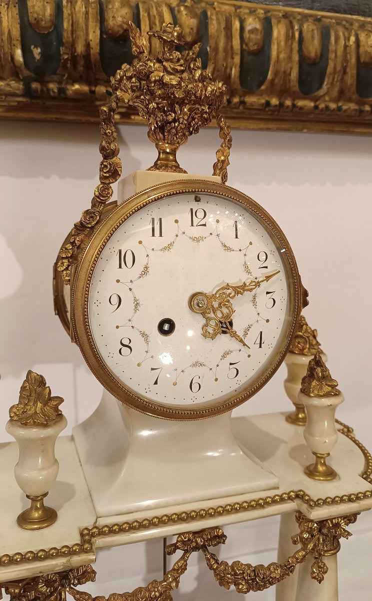 Mid-19th Century Napoleon III Marble And Gilt-bronze Clock-photo-4