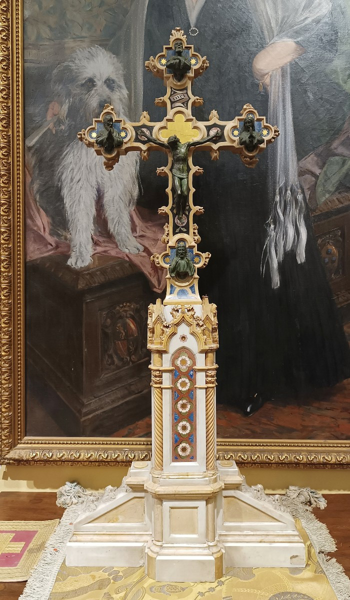 Mid-19th Century Marble And Semi-precious Stone Crucifix