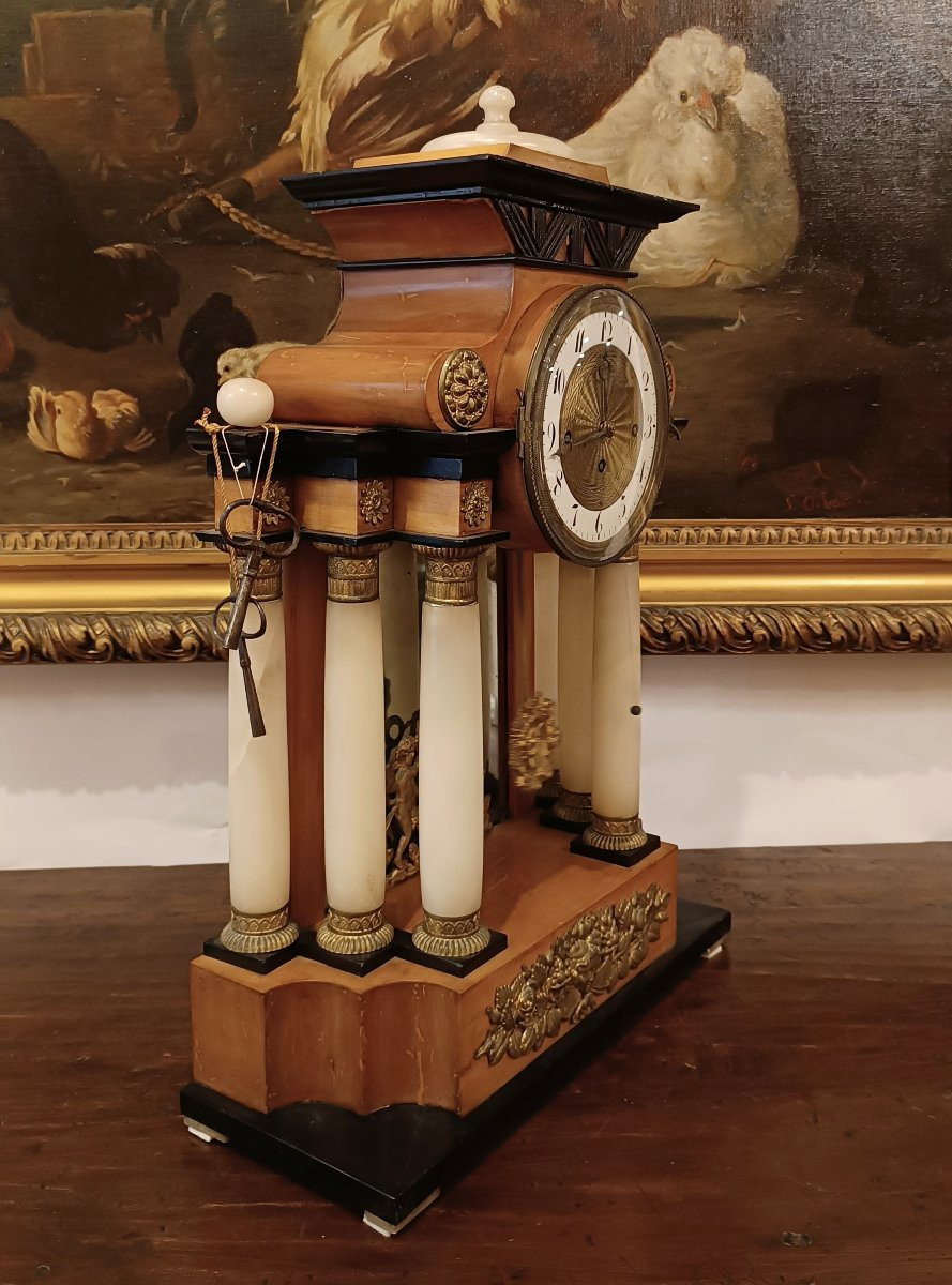 Early 19th Century Viennese "temple" Clock-photo-2