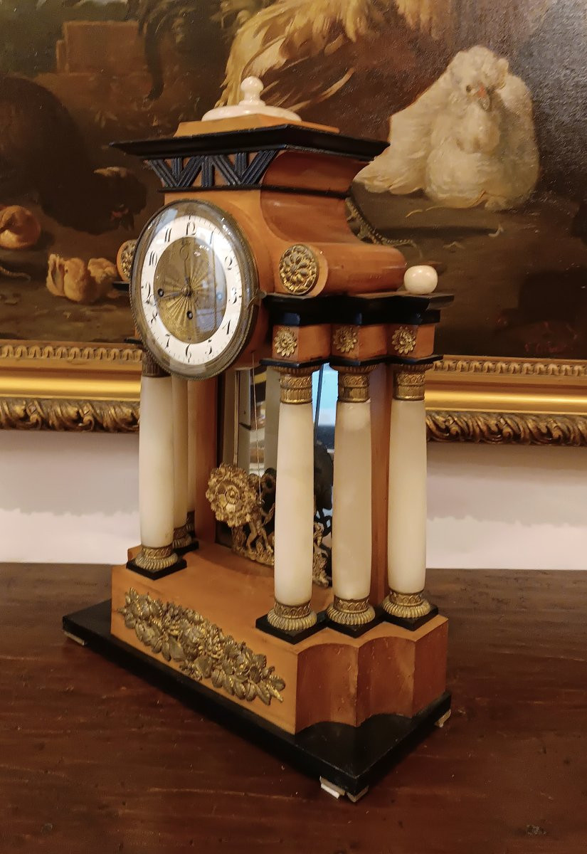 Early 19th Century Viennese "temple" Clock-photo-4