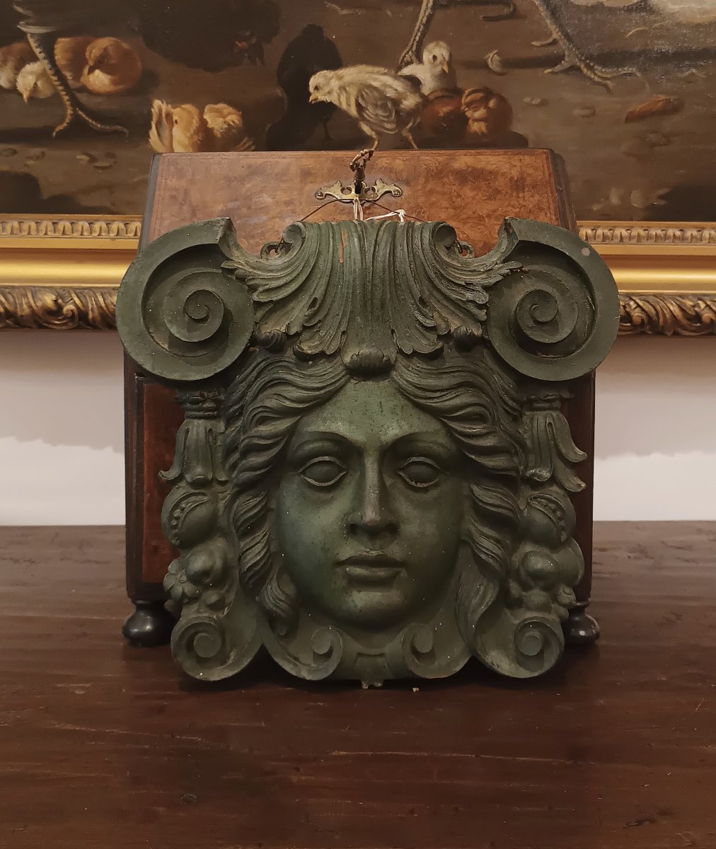 Early 19th Century Bronze Medallion With Medusa-photo-5