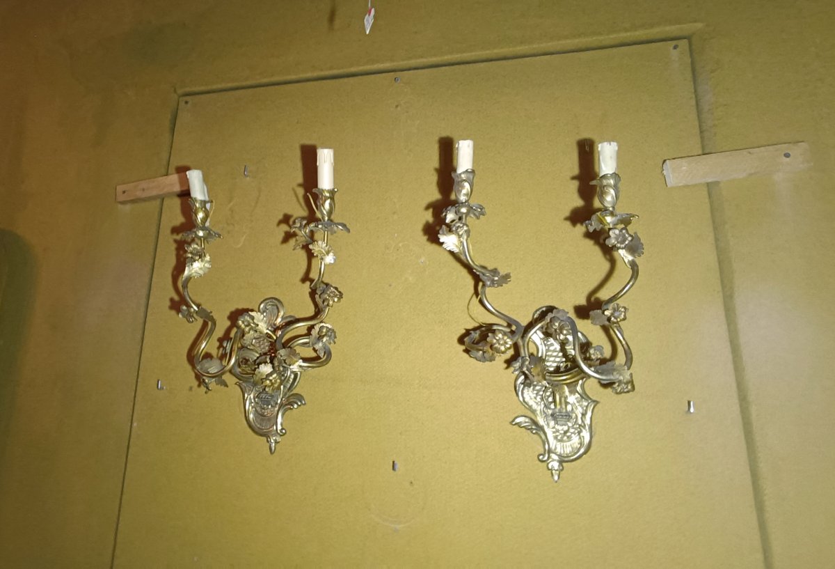 PAIRE D'APPLIQUES EN BRONZE DORÉ DE STYLE EMPIRE DÉBUT DU 19ème SIÈCLE-photo-2
