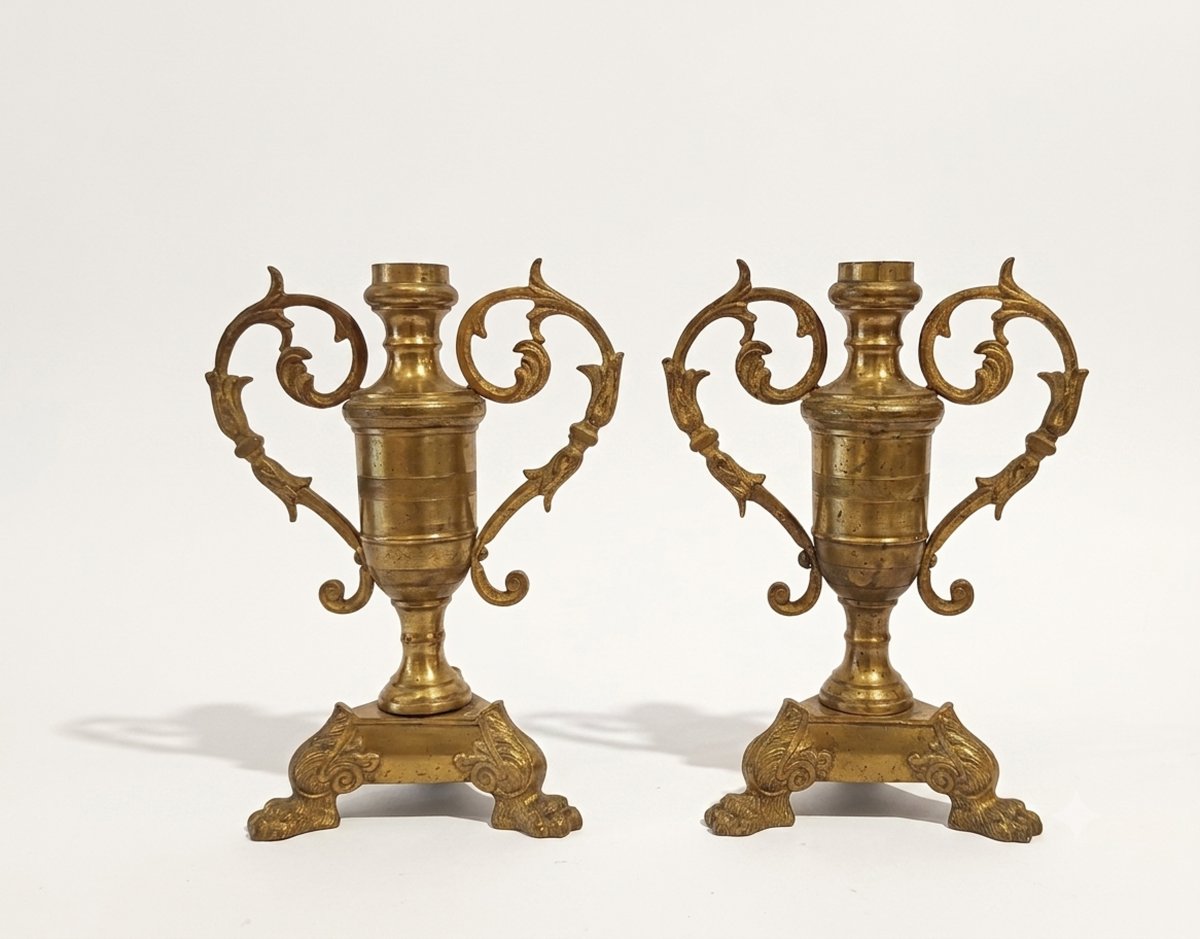 First Half Of The 19th Century Pair Of Burnished Brass Candlesticks