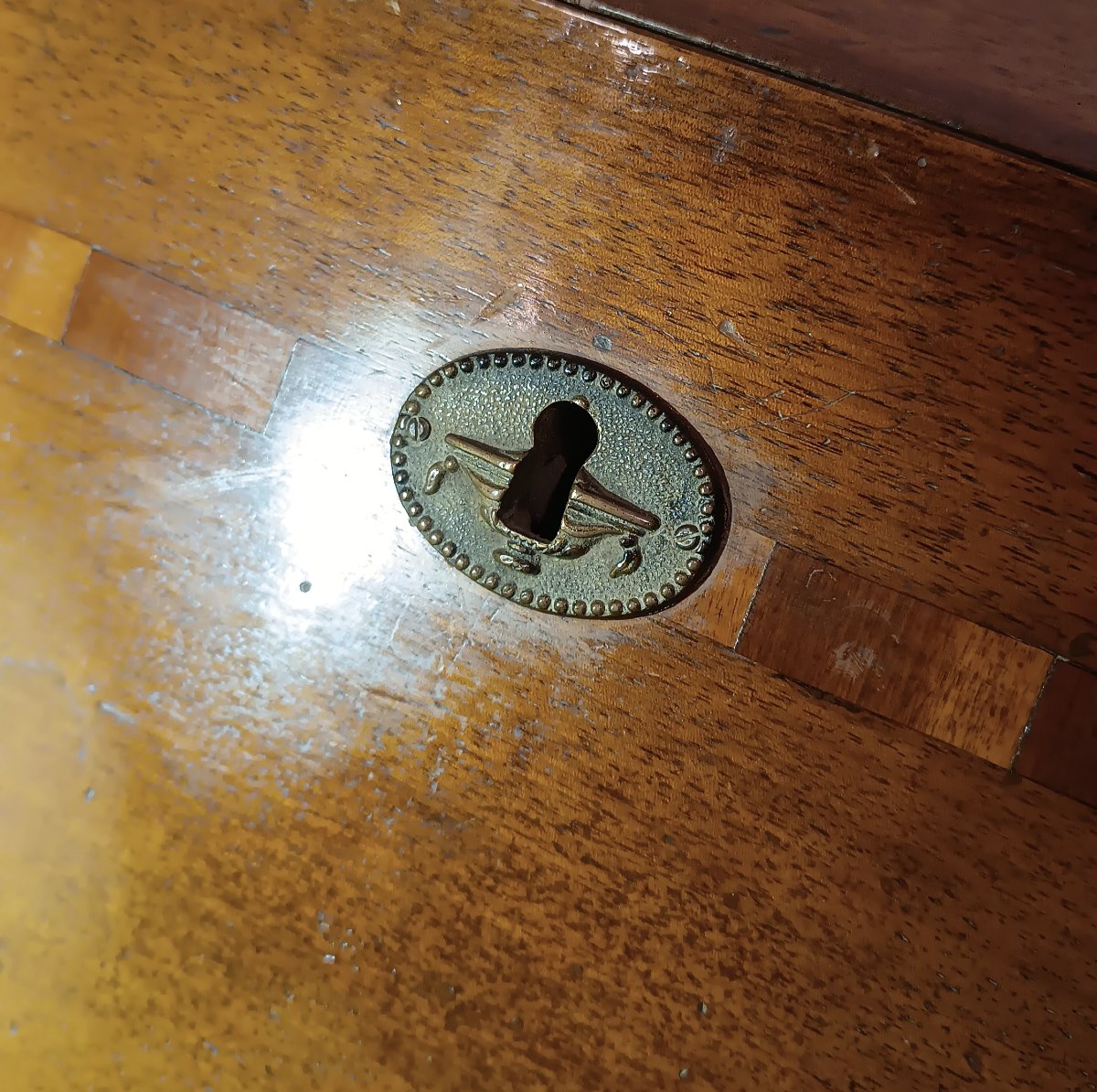 Late 18th Century Louis XVI Blond Walnut Drop-off Table With Inlays-photo-4