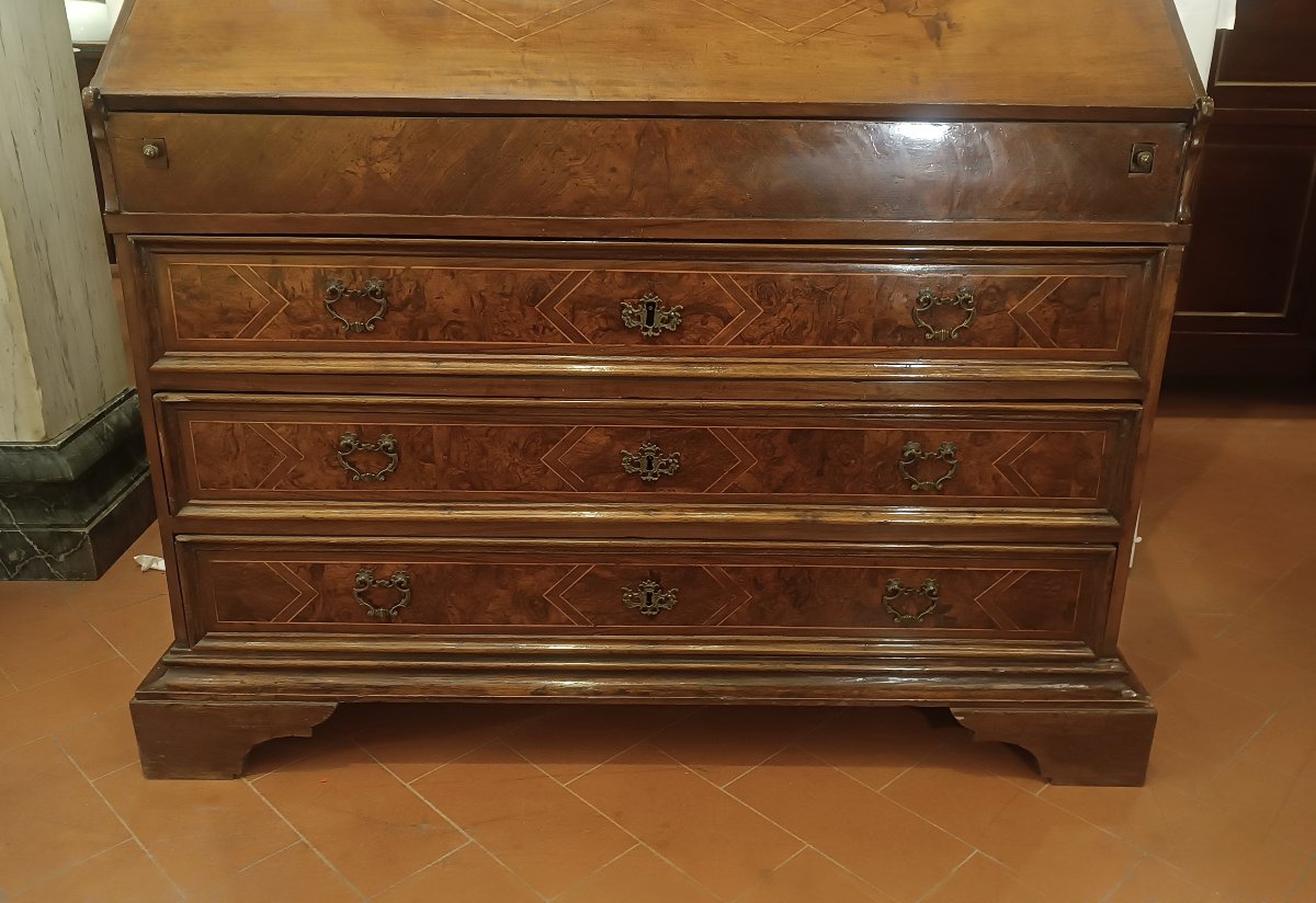 COMMODE À ABATTANT EN NOYER MARQUETÉ FIN 17ème SIÈCLE-photo-3