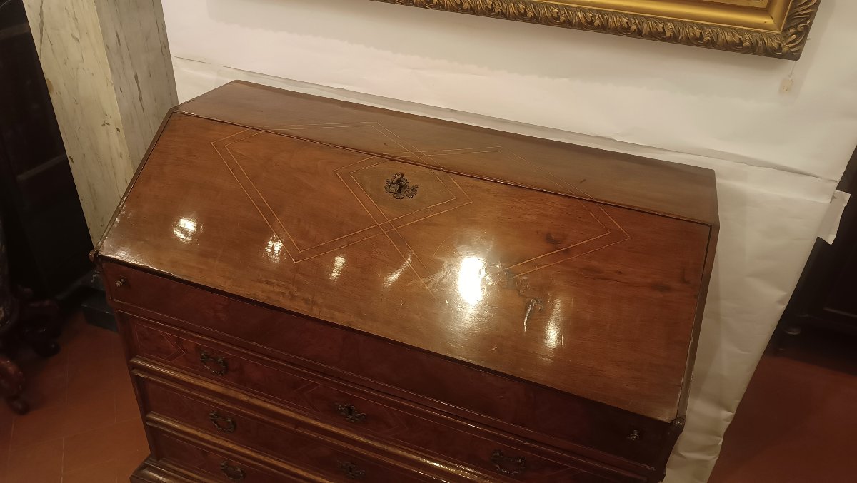 COMMODE À ABATTANT EN NOYER MARQUETÉ FIN 17ème SIÈCLE-photo-2