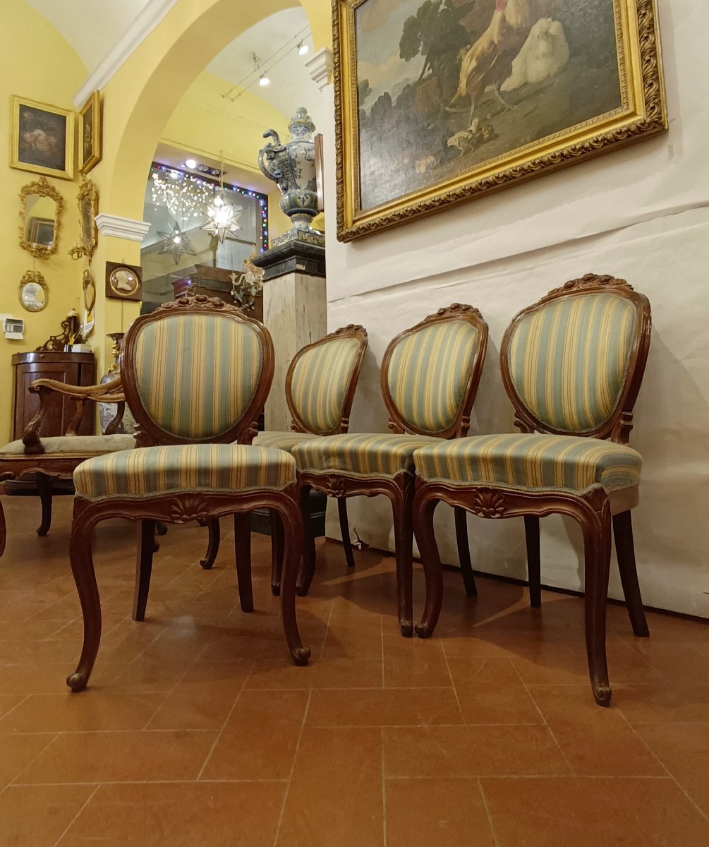 QUATRE CHAISES EN NOYER DE STYLE LOUIS-PHILIPPE MILIEU DU 19ème SIÈCLE-photo-6