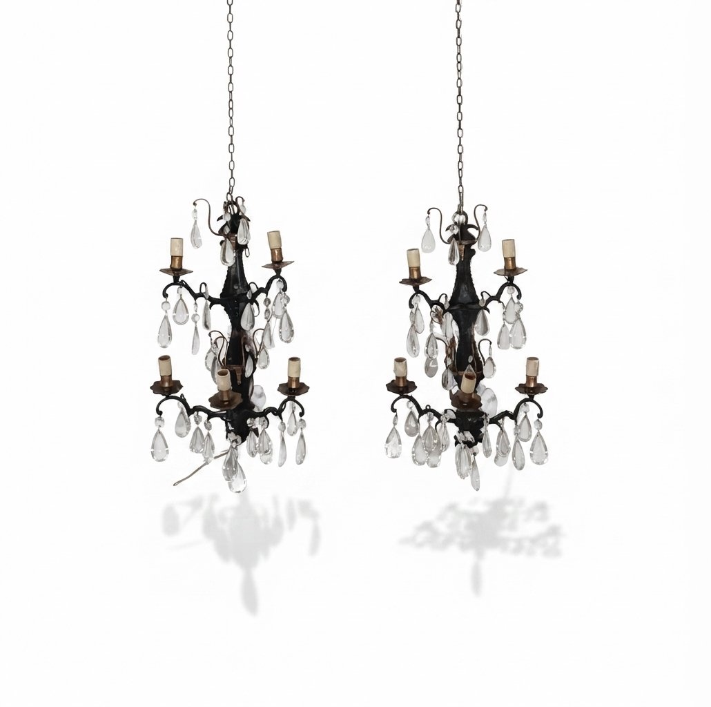 Early 20th Century Pair Of Bronze And Crystal Wall Lights