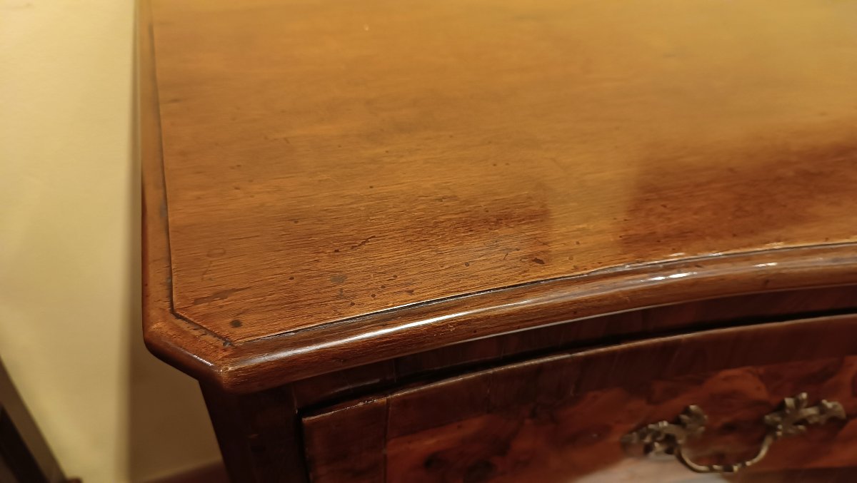 Mid-18th Centuryvenetian Louis XV Veneered Chest Of Drawers-photo-2