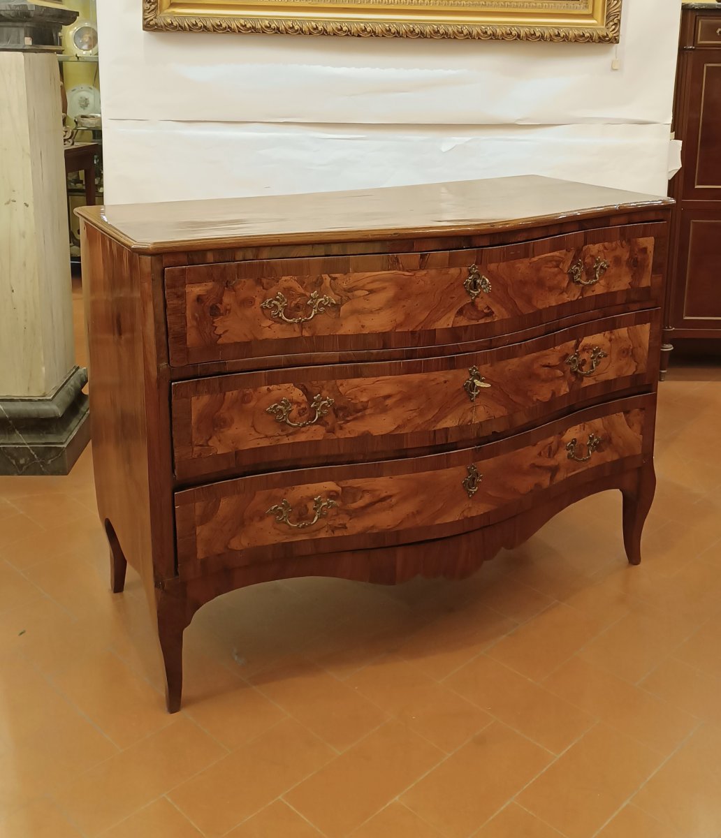 Mid-18th Centuryvenetian Louis XV Veneered Chest Of Drawers-photo-4