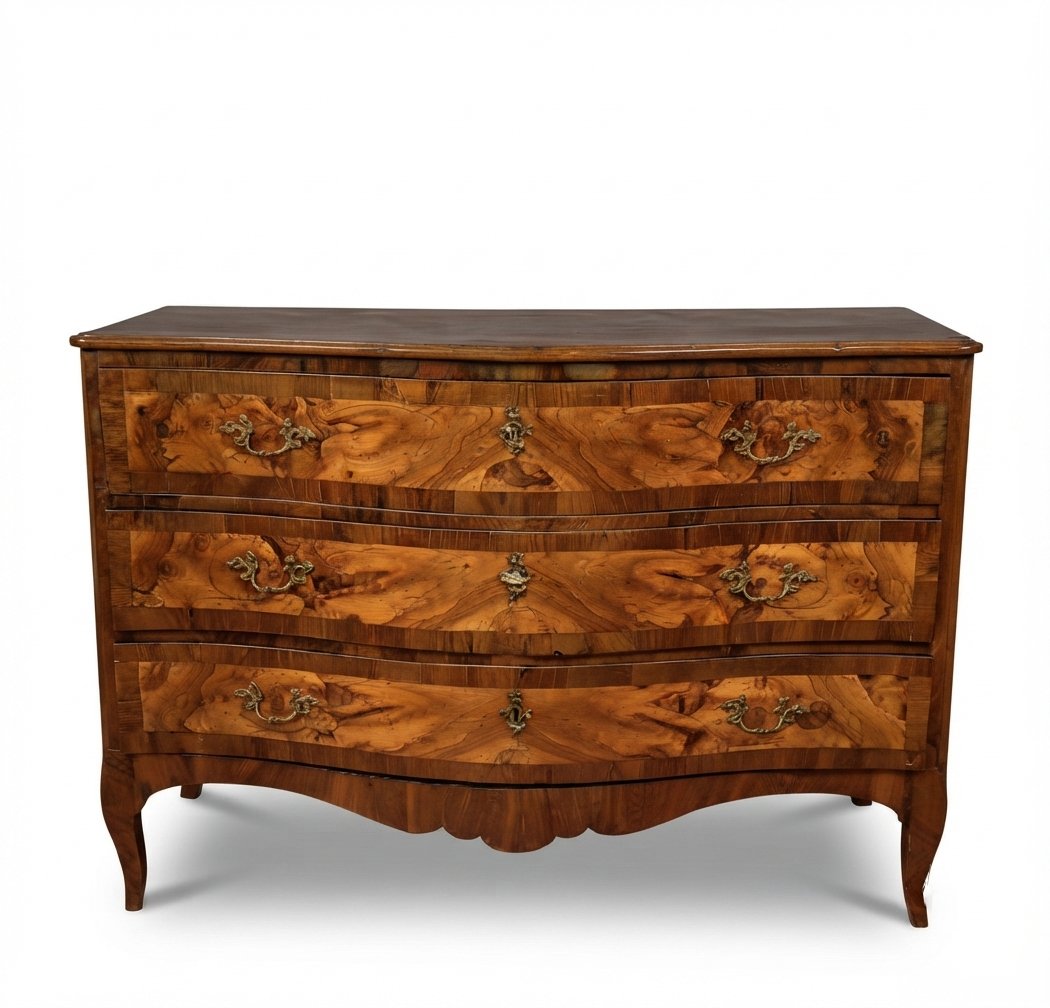 Mid-18th Centuryvenetian Louis XV Veneered Chest Of Drawers