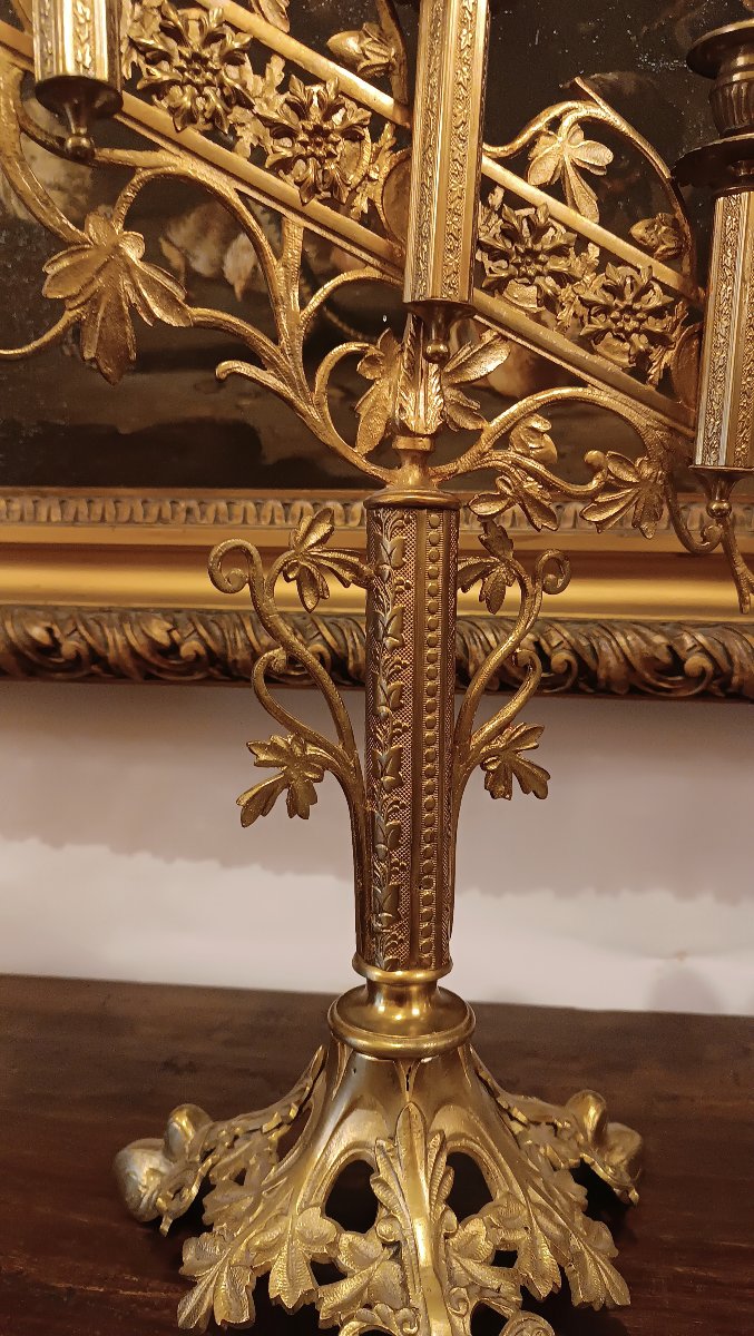 PAIRE DE CANDÉLABRES DORÉS DU MILIEU DU 19ème SIÈCLE-photo-1