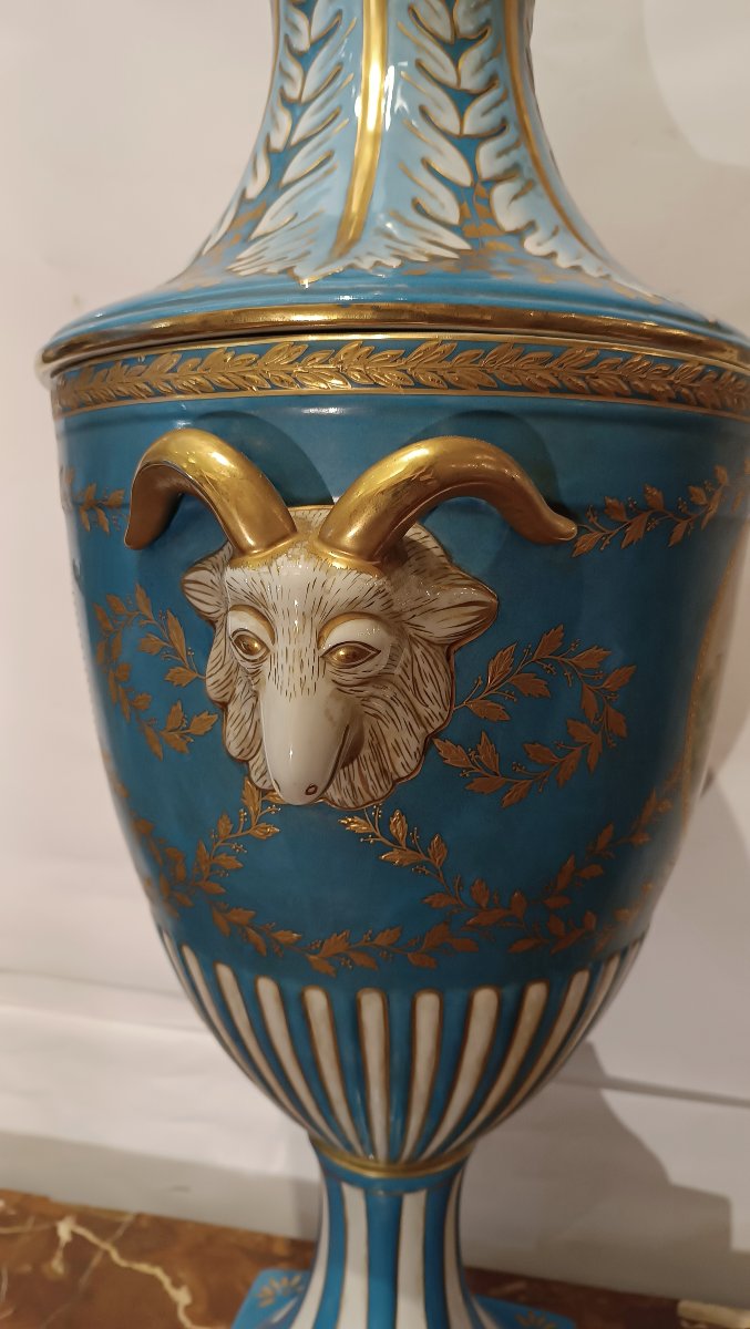 VASE EN PORCELAINE BLEUE SECONDE MOITIÉ DU 19ème SIÈCLE-photo-5