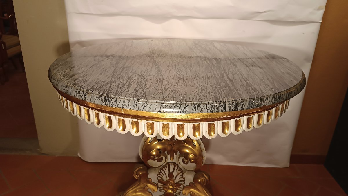 TABLE PEINTE ET DORÉE À PLATEAU DE MARBRE MILIEU DU 19ème SIÈCLE-photo-3