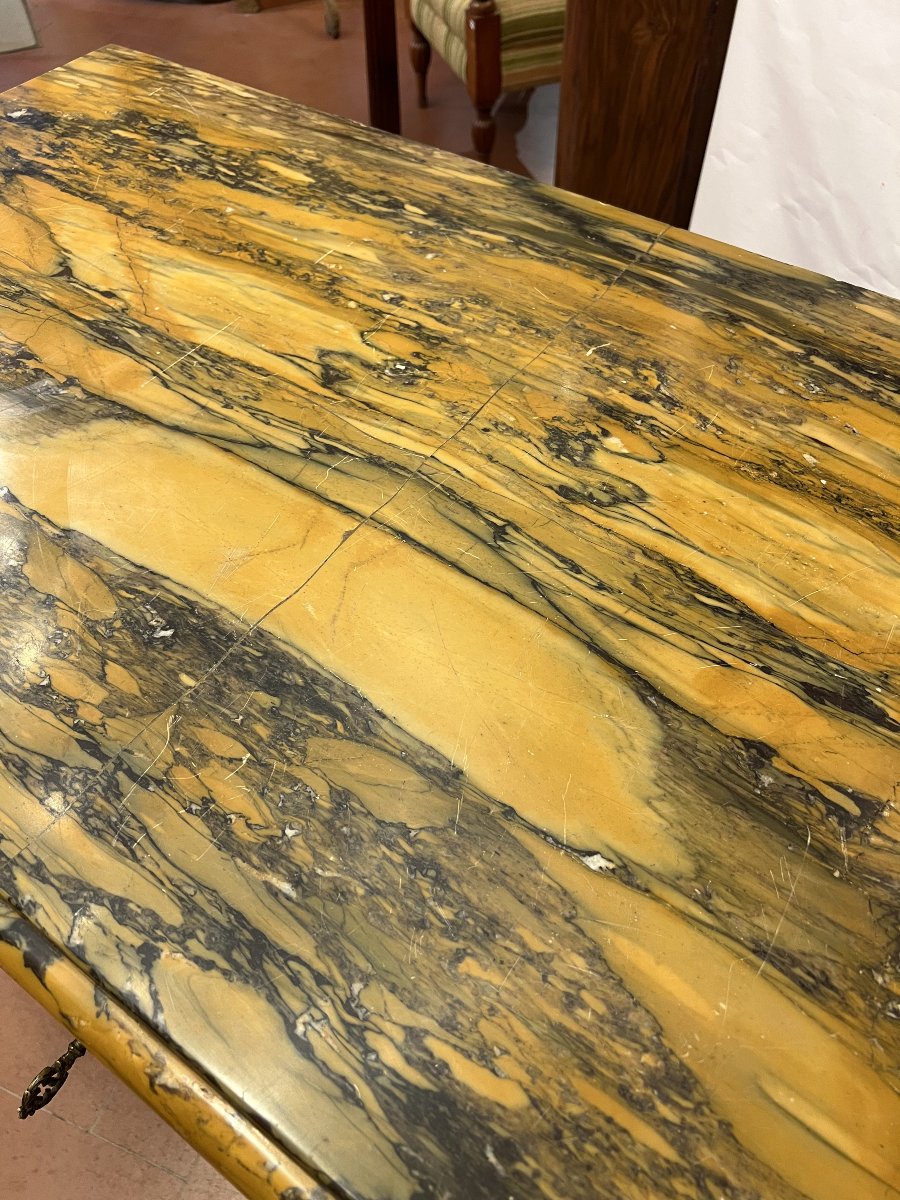 COMMODE LOUIS XV AVEC MARBRE DE SIÈNE MILIEU DU 18ème SIÈCLE-photo-5