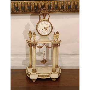 MID-19th CENTURY NAPOLEON III MARBLE AND GILT-BRONZE CLOCK