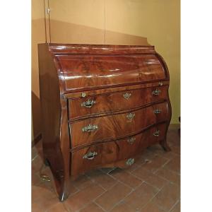 Second Half Of The 18th Century Neoclassical Walnut Roller Folding Table