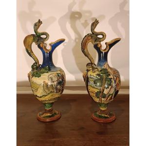 Pair Of Urbino's Historically Decorated Pourers Second Half Of The 19th Century