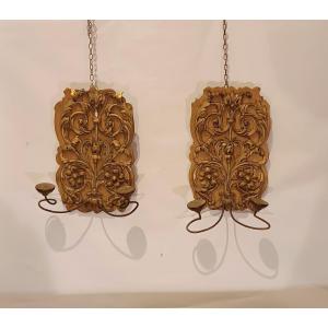 Late 18th Century Pair Of Gilded Wood Wall Lights