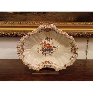 Late 18th Century Majolica Shaving Tray