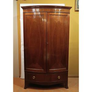 ARMOIRE VICTORIENNE EN ACAJOU SECONDE MOITIÉ DU 19ème SIÈCLE