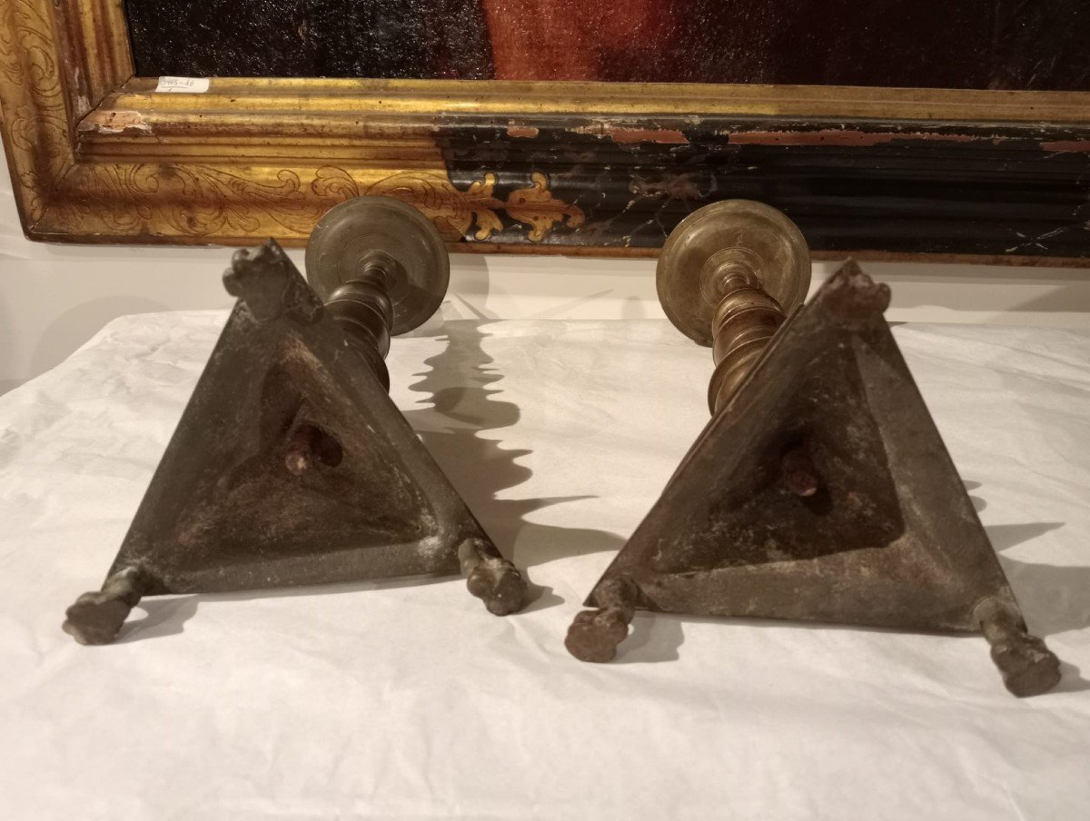 Pair Of Mid-17th Century Bronze Candlesticks.-photo-2