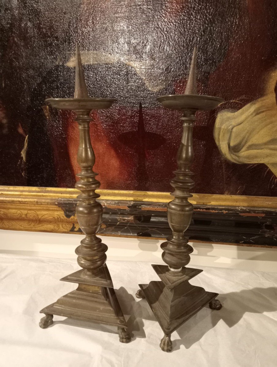 Pair Of Mid-17th Century Bronze Candlesticks.-photo-3