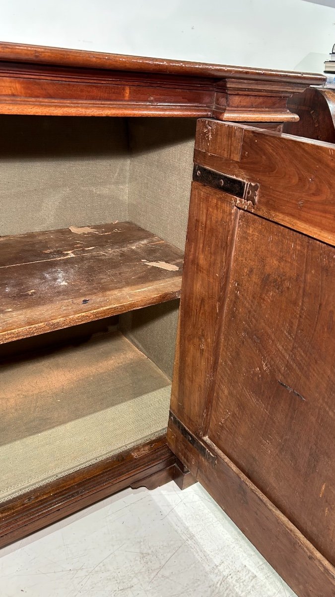 Important Sideboard Entirely In Walnut From The Papal States, Mid-17th Century.-photo-4