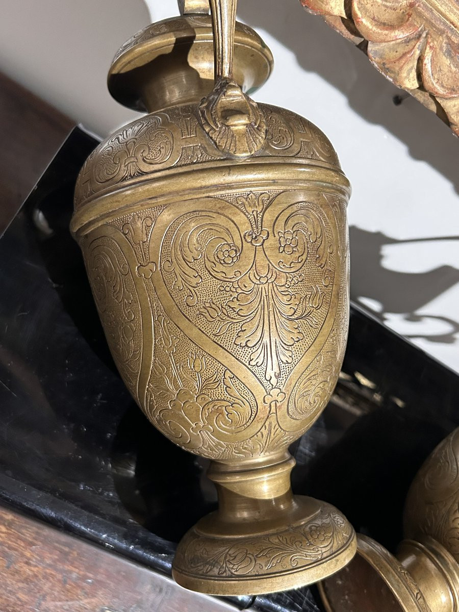 Pair Of Finely Engraved Bronze Vases. Florence, Late 16th Century.-photo-1