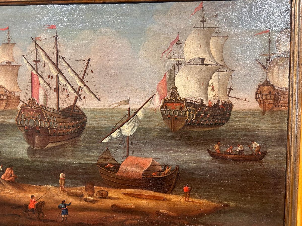 Intéressant paysage marin avec personnages et galions avec cadre ancienne, fin du XVIIe s.-photo-2