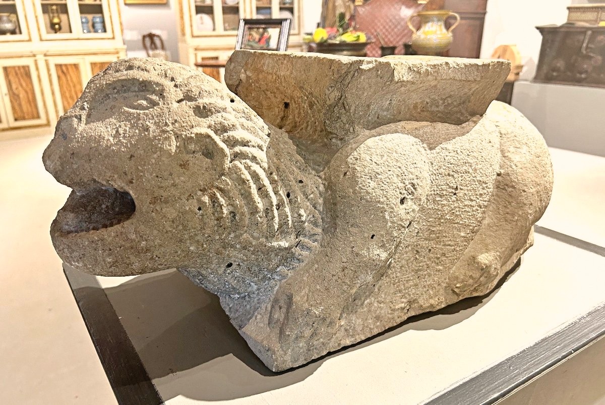 Stylophore Sea Lion In Gray Peperino, XIth-xiith Century