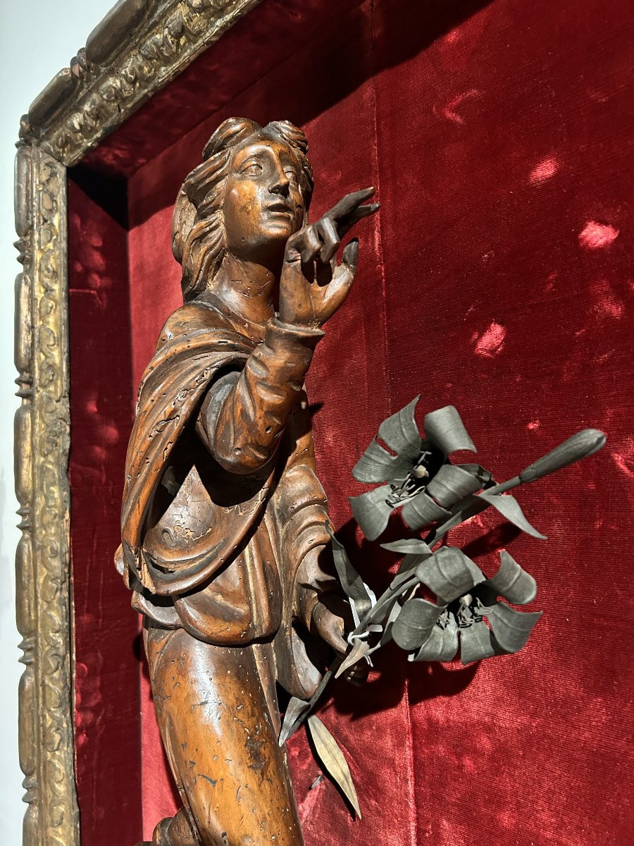 Annunciation In Carved Wood Within A Finely Carved Frame, 1st Half Of The 17th Century.-photo-3