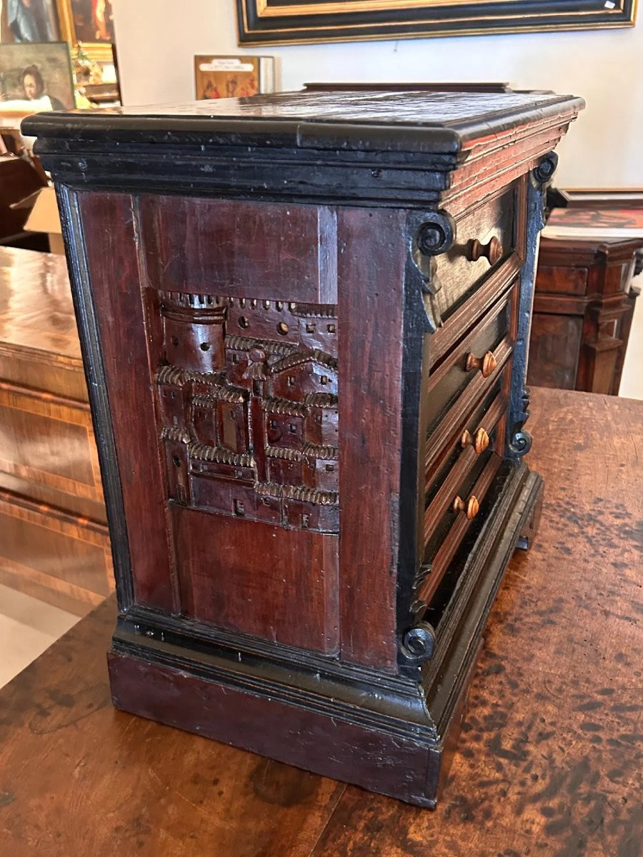 Unusual Walnut Model Of XVIIth Chest Of Drawers.-photo-2