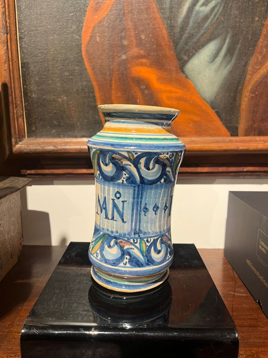 Montelupo Pharmacy Jar, First Half Of The 16th Century.-photo-3