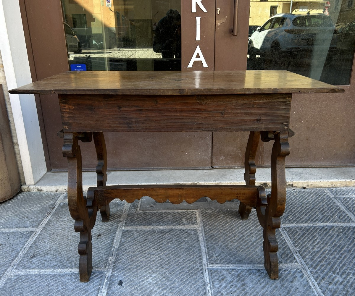 A late 17th-century lyre-shaped writing table. Northern Italy.-photo-1